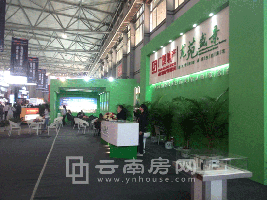 ������չ�^