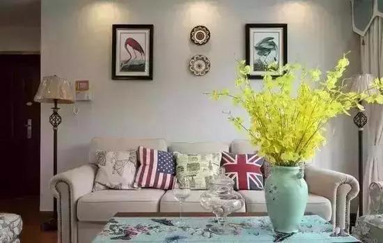 ��ɫ��Ҫ���^3�N