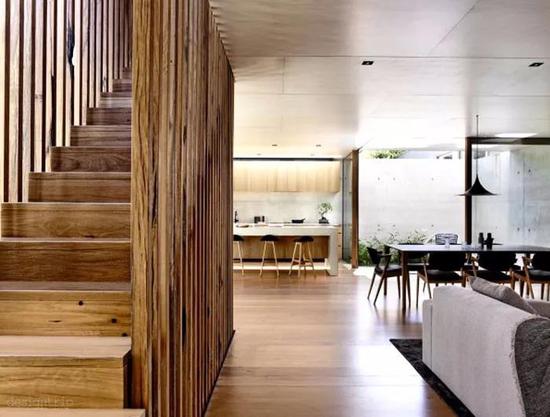 �����b����Ҫ����Ȼ�������(chu��ng)��ԭľ�O(sh��)Ӌ������