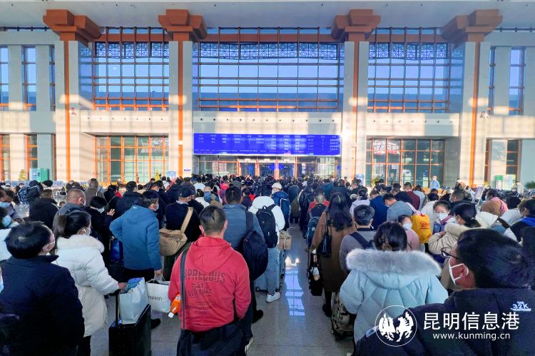 大瑞鐵路大保段運(yùn)輸旅客 大瑞鐵路大保段運(yùn)輸旅客