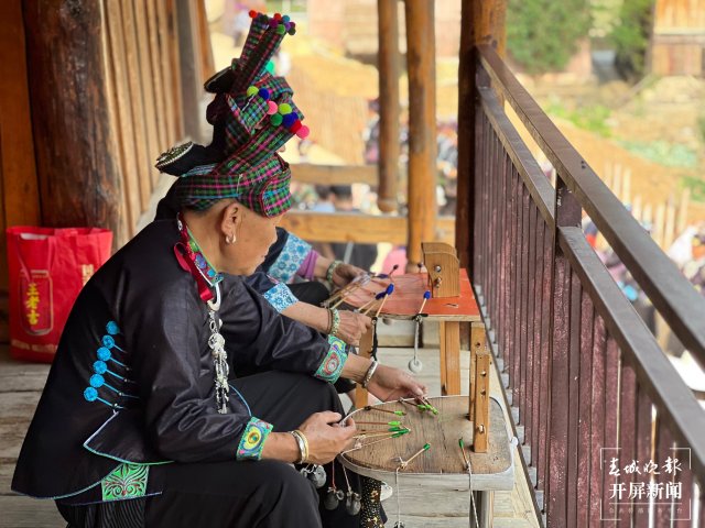 ����ɽ�V���^�������������w���z�����l(xi��ng)����H�Ρ�