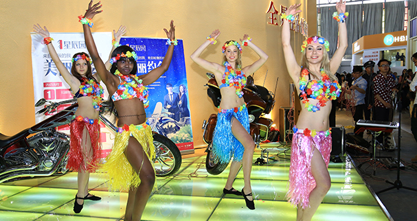 �����L��