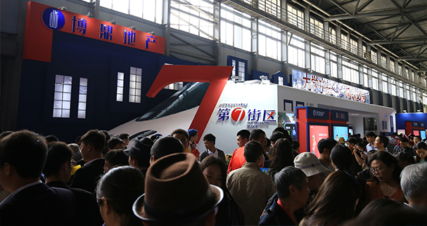 �����L��